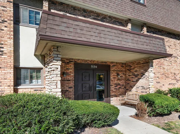 9194 South Rd APT D, Palos Hills, IL 60465