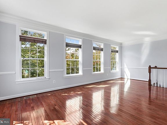 3rd image of 24958 Ashgarten Dr