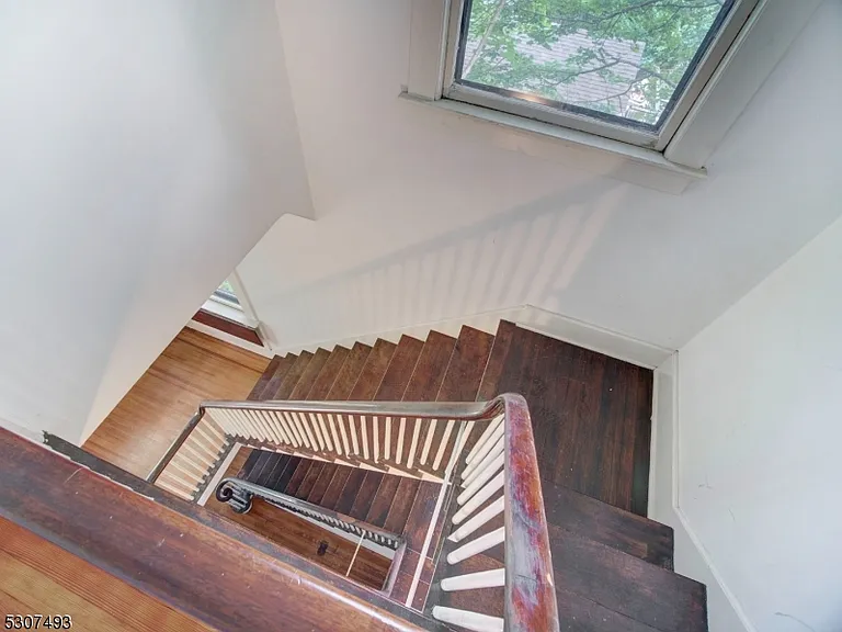 449 Grove St — Photo 19