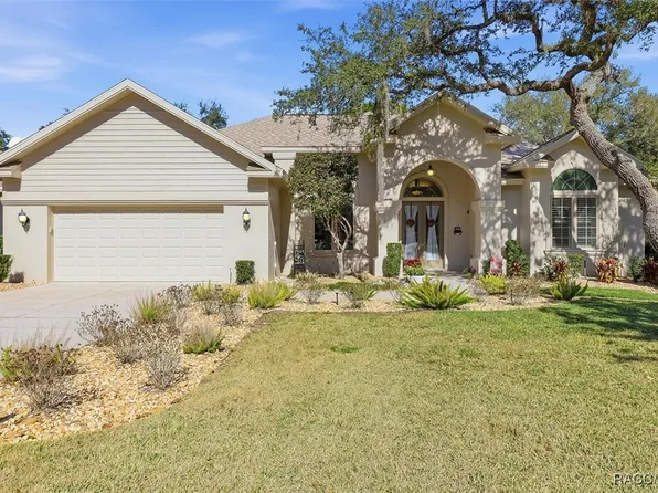 3033 N Caves Valley Path, Lecanto, FL 34461