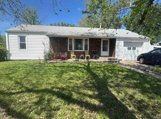 821 SE Chandler St, Topeka, KS 66607