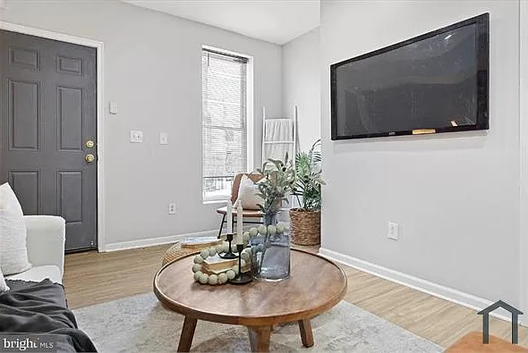404 N Patterson Park Ave — Photo 10