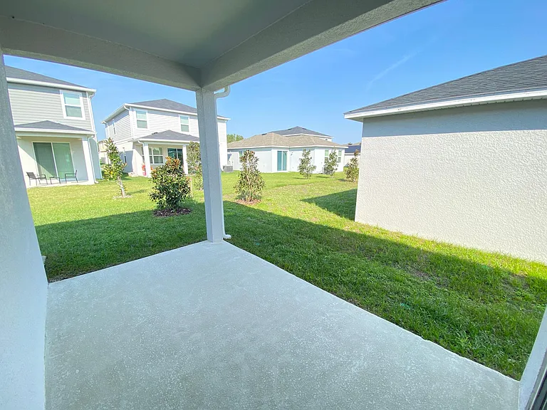 2743 Meadow Stream Way — Photo 24