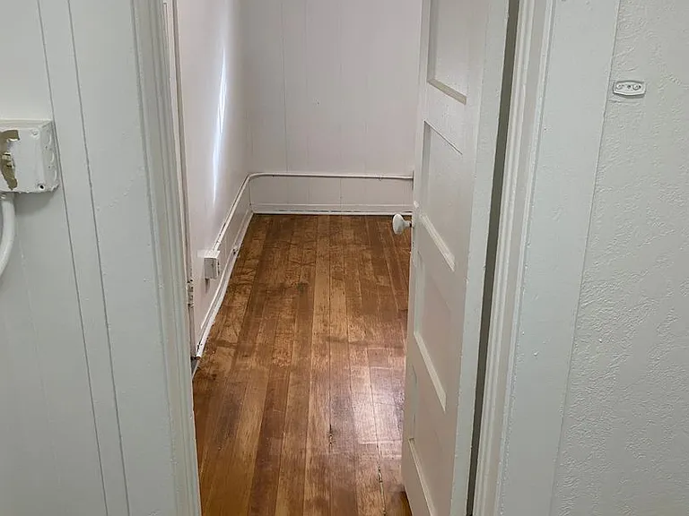 420 S 6th Ave — Photo 37