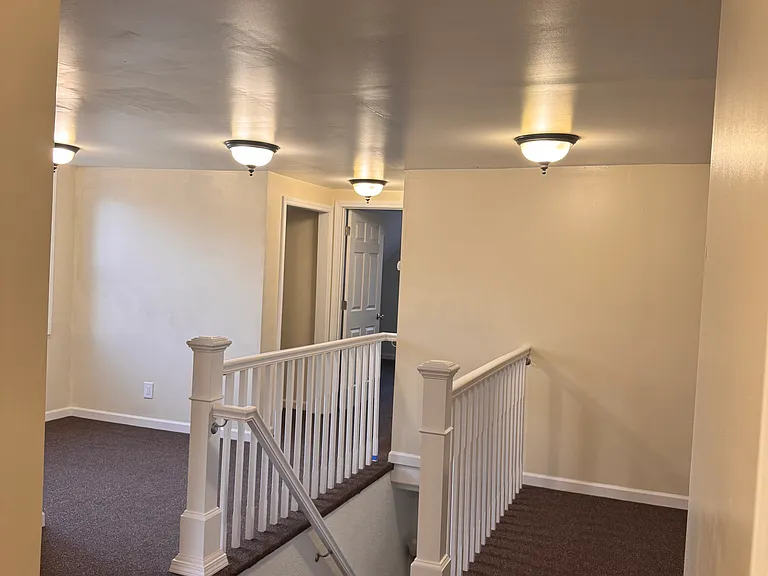 742 Charlotte St — Photo 10