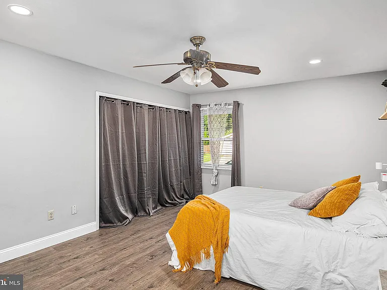 3710 Ivy Hill Ln — Photo 14