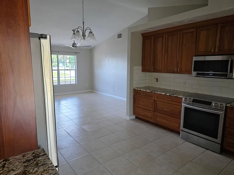 4470 Cazes Ave — Photo 4