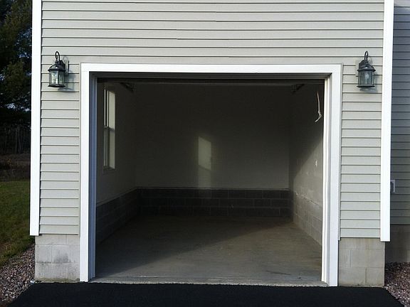 2nd image of 629 S James St