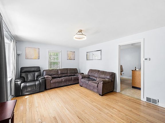 5th image of 938 Liberty Ave