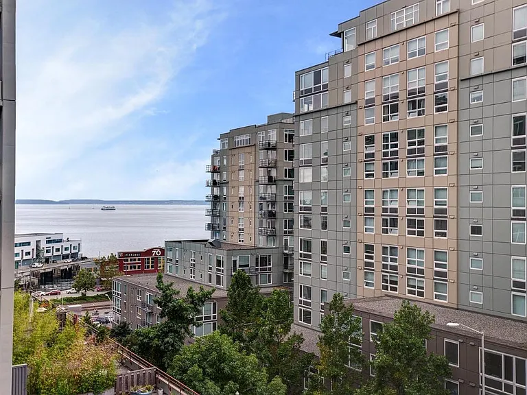 81 Clay St #621 — Photo 20