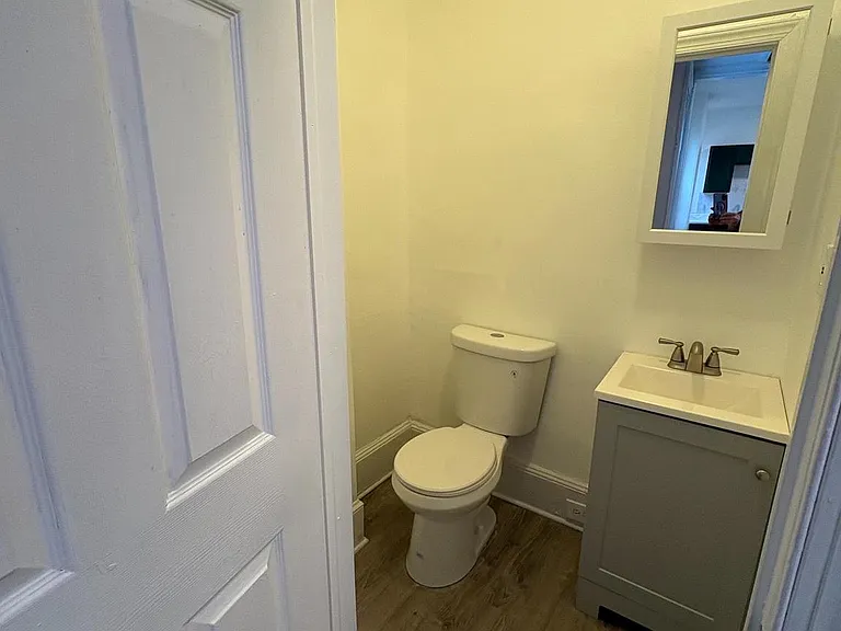 307 N Rodney St — Photo 5