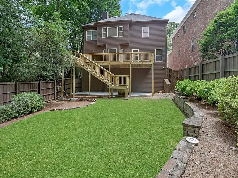 3228 Silver Lake Dr NE — Photo 58
