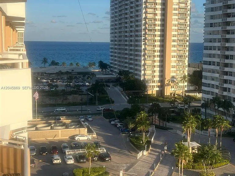 1965 S Ocean Dr #10P — Photo 21