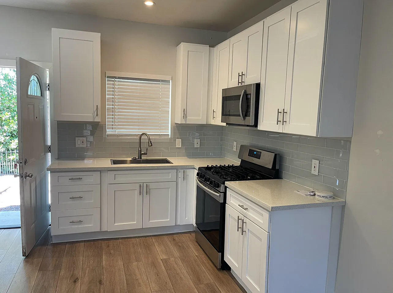 1 bed, 499 sqft, $1,895 — Photo 3