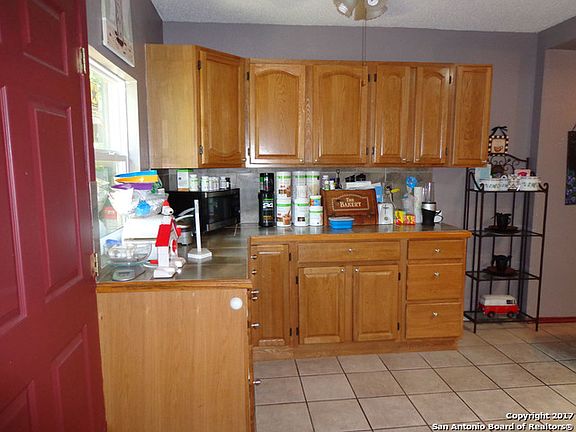 4th image of 6615 Honeyridge Ln