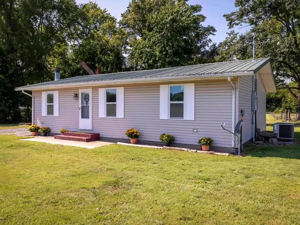 3421 Baseline Rd, West Frankfort, IL 62896