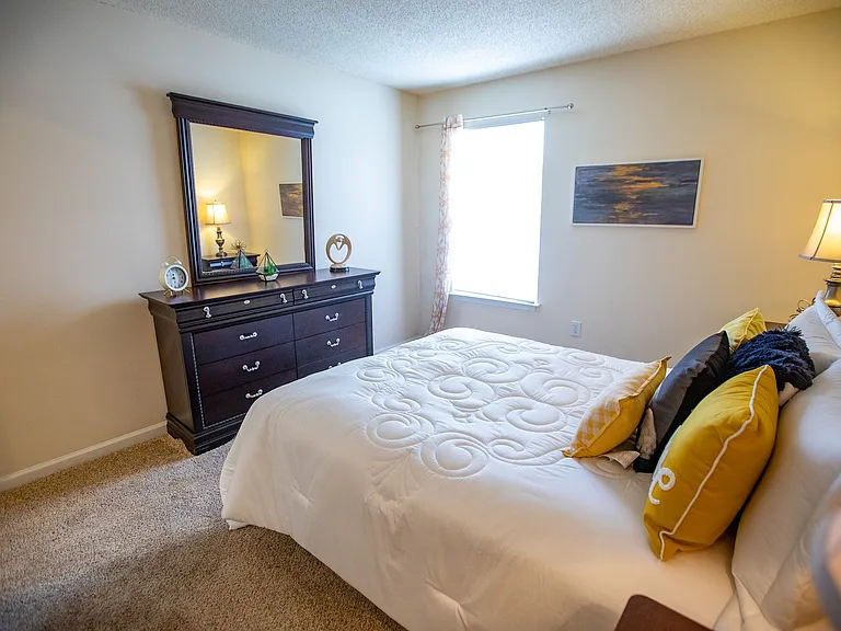Woodbriar Apartment Homes — Photo 49