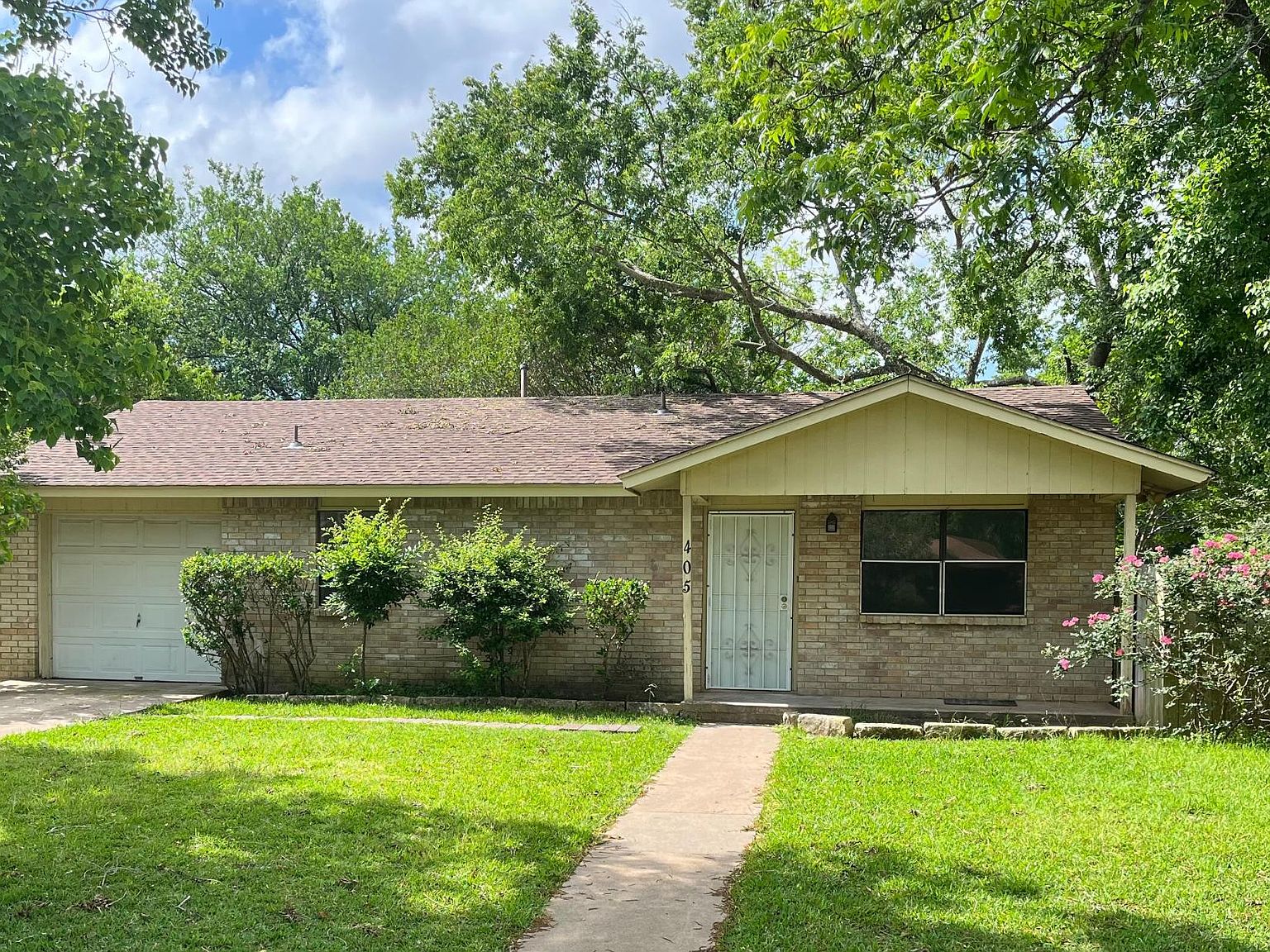 405 Persimmon St, Bastrop, TX 78602 Zillow