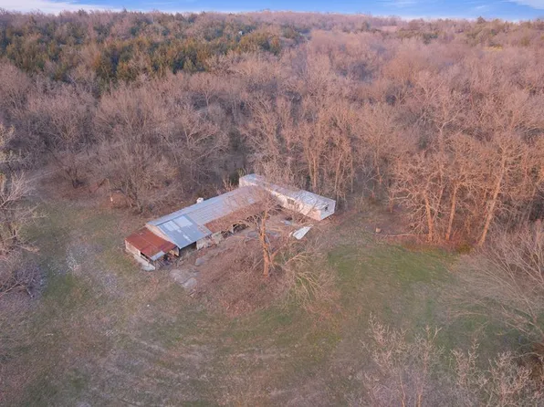 5999 Newton Rd, Neodesha, KS 66757