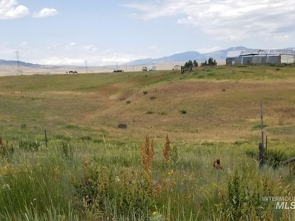 2nd image of 2277 Keithly Creek Rd