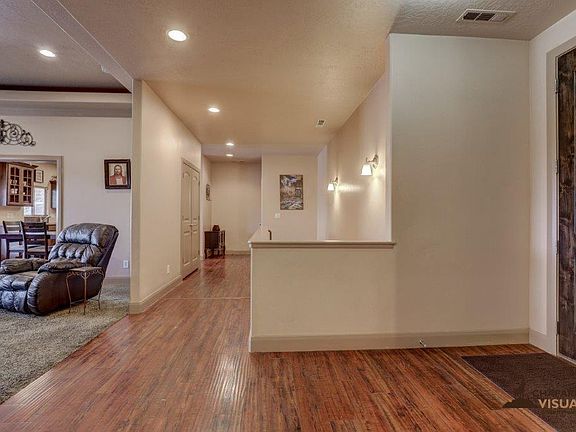 3rd image of 1593 S Scenic Sunrise Dr