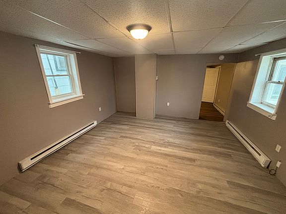 4th image of 3 N Market St Floor 1