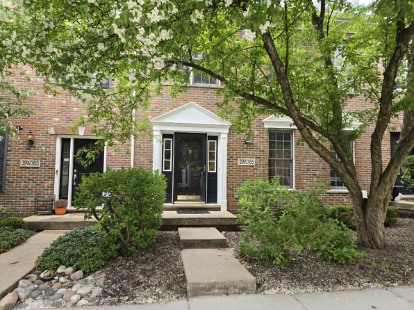 39W365 Baker Dr, Geneva, IL 60134