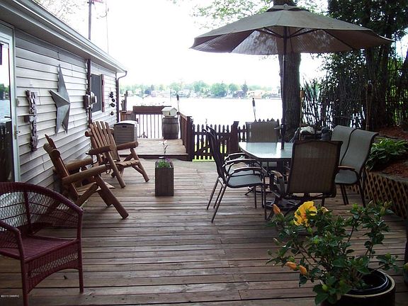 4th image of 281 Island Dr