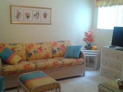 5560 Fairway Park Dr APT 103, Boynton Beach, FL, 33437