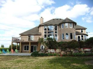 61526 Crystal Beach Dr, Sturgis, MI 49091