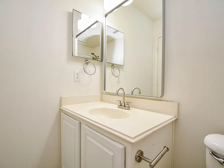5607 Stonecloud Ln — Photo 34