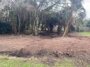 Lorri Cir, North port, FL 34286