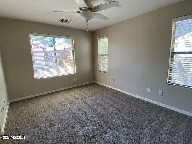 3 bed, 2.5 bath, 1469 sqft, $1,900 — Photo 3