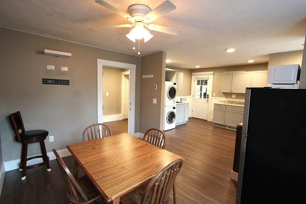 2 bed, 2.0 bath, 1300 sqft, $2,600 — Photo 4