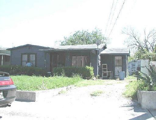 1st image of 610 LARRY ST