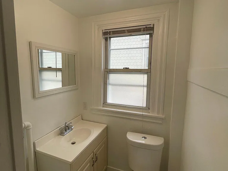 1519 W 14th St #7 — Photo 17