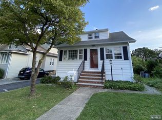 22 Lindley Ave #2, Tenafly, NJ 07670
