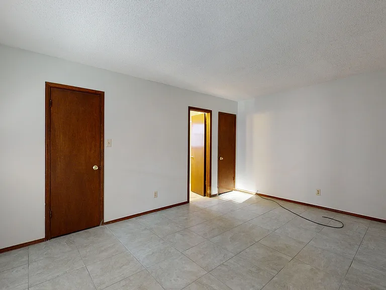 909 Tepic Dr #B — Photo 15