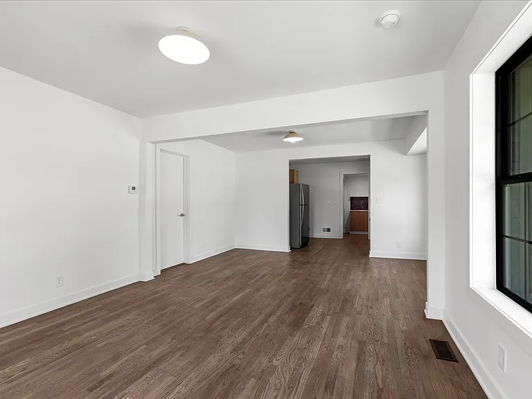 4700 Liberty St #1 — Photo 3