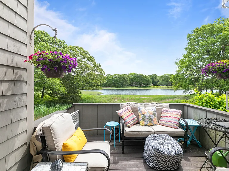 226 Fishing Cove Rd — Photo 9