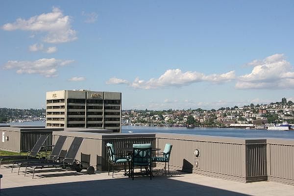 Sweeping views of Lake Union