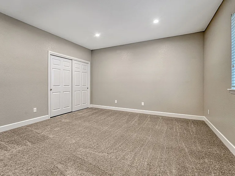 14110 Sierra Ridge Cir — Photo 42