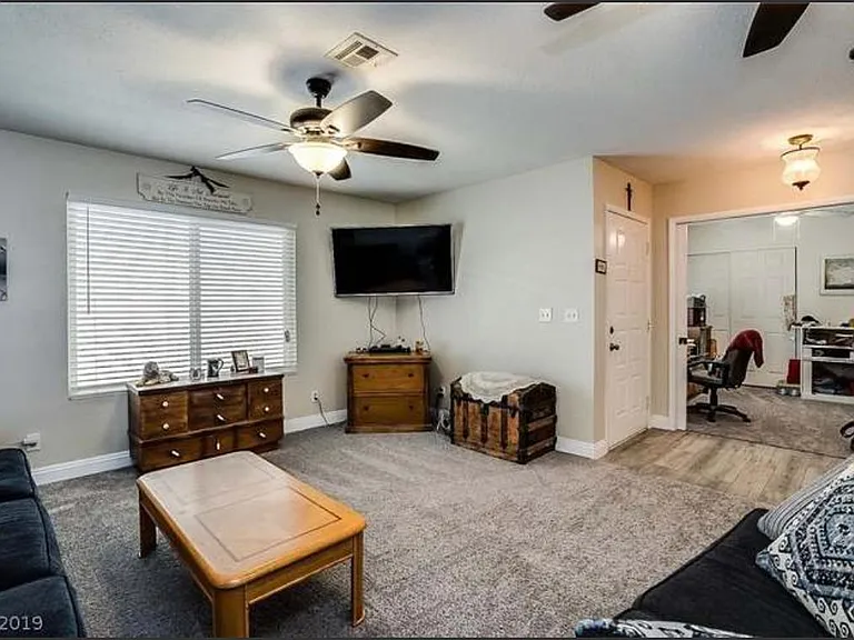 116 Sterling Ct — Photo 6