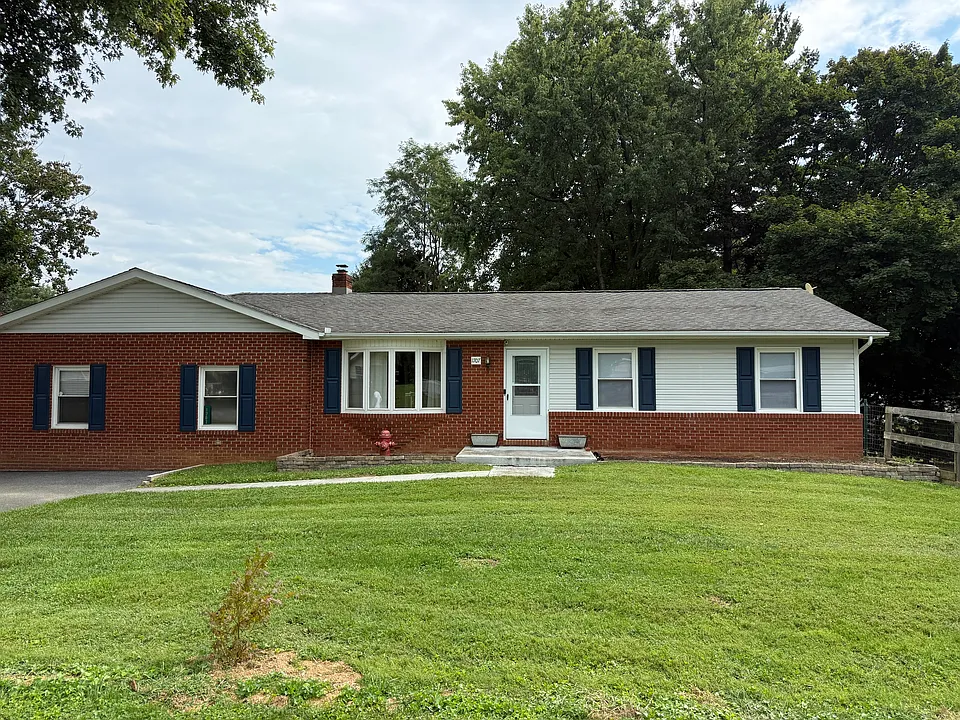 1707 Fairmount Rd