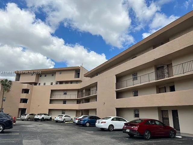 8897 Fontainebleau Blvd #303 — Photo 24