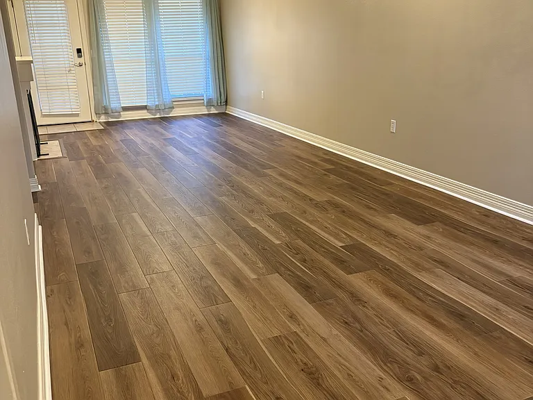 918 W Dixson St — Photo 20