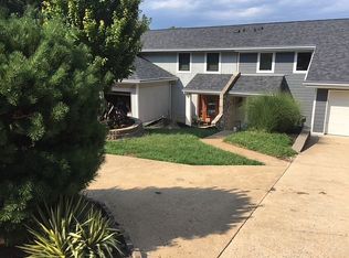 5051 Oak Bluff Dr, High Ridge, MO 63049