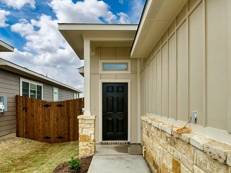 620 Harvest Moon Dr — Photo 2