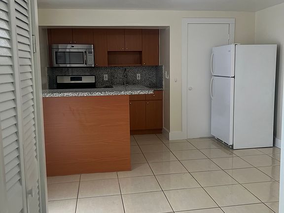 4th image of 3526 NW 16th Ter #C