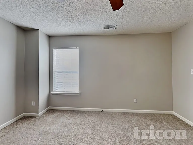 4932 Aldersbrook Dr — Photo 8